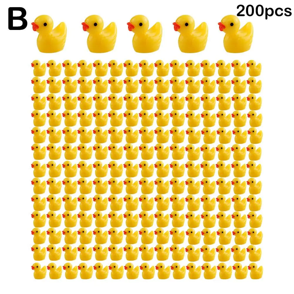 100/200pcs Yellow Duck Ornament Miniature Figures Tiny Duck Resin Handcraft Micro Mini ducklings garden Landscape Decoration