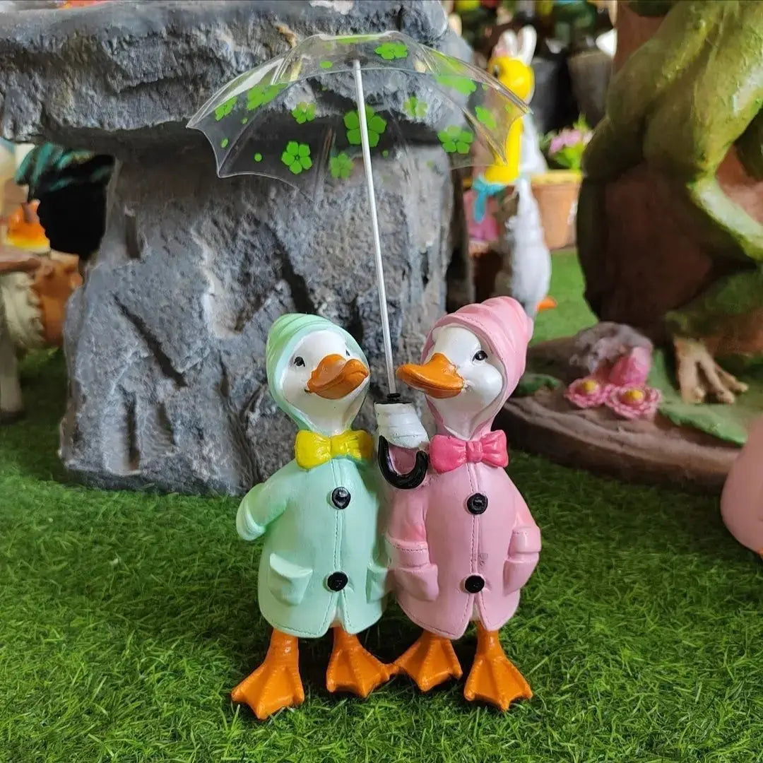 Nordic Umbrella Couple Ducks Resin Statue Ornaments Outdoor Garden Courtyard Figurines Villa Balcony Accessories Decoration